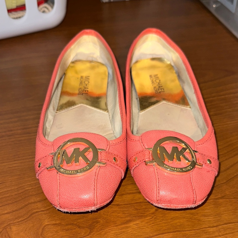 Michael Kors Coral Ballet Flats with Gold Logo